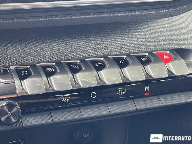 Peugeot 5008 42 peugeot 5008 2018