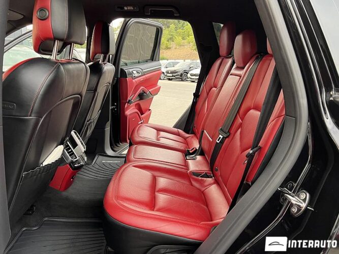 porsche Cayenne 2015