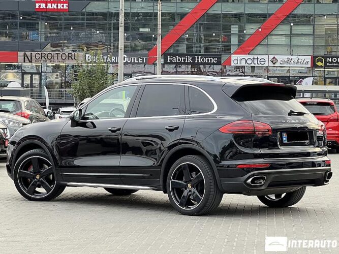 porsche Cayenne 2015