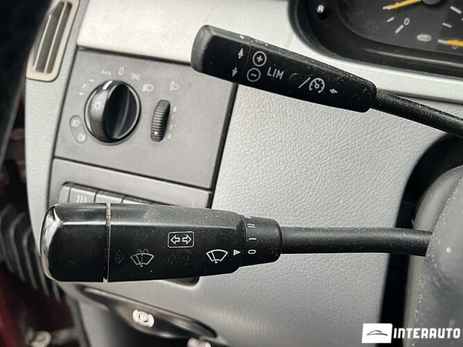 Mercedes Viano 38 mercedes Viano 2004