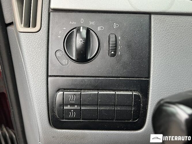 Mercedes Viano 36 mercedes Viano 2004