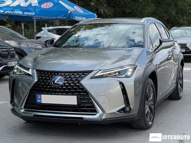 Lexus UX 250h 2021 doar la InterAuto