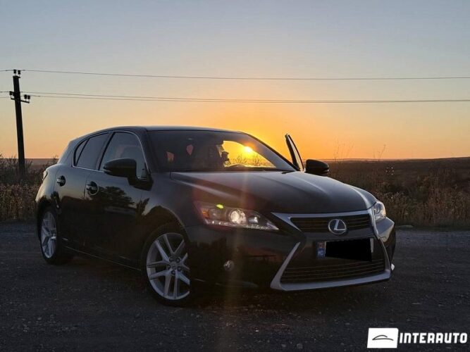 Lexus CT 200h 2014 doar la InterAuto