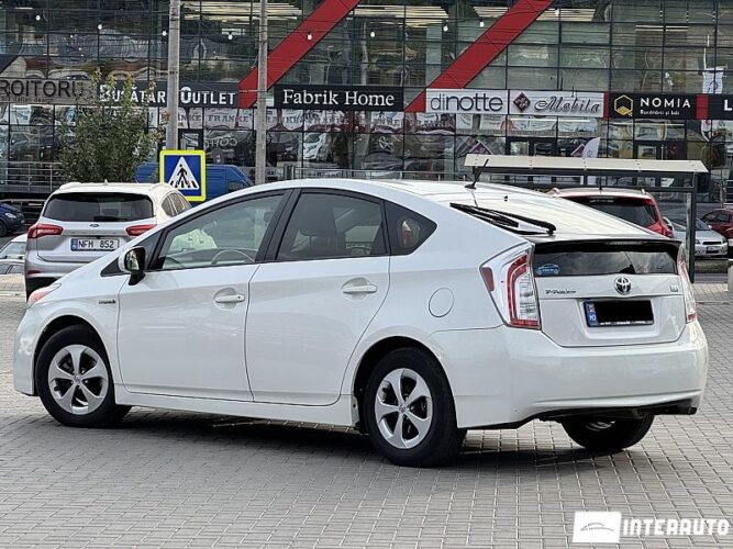 Toyota Prius 34 toyota Prius 2012