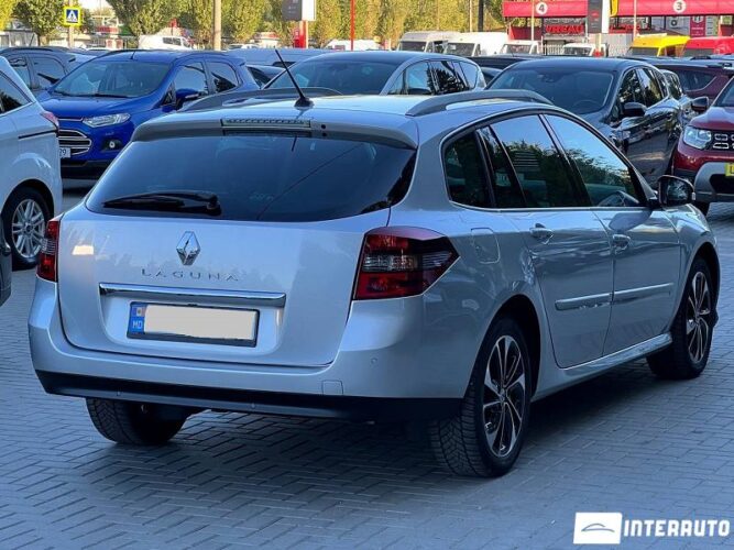 renault Laguna 2015