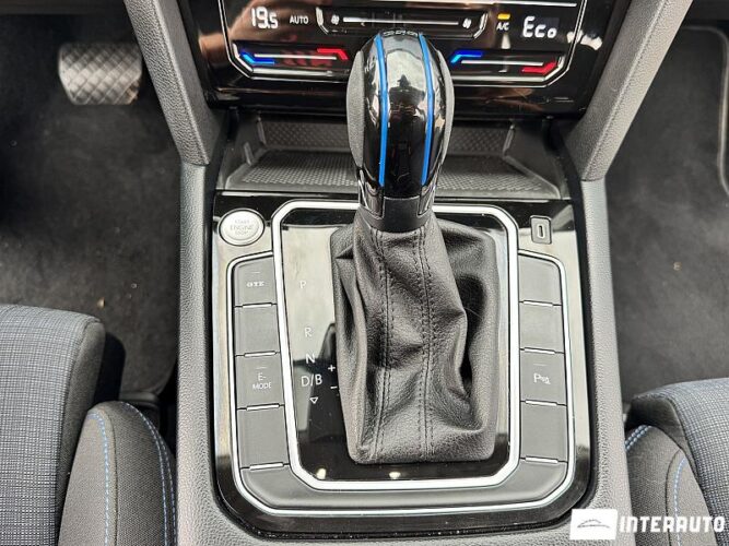 volkswagen Passat GTE 2021