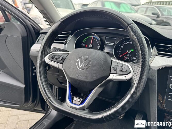 volkswagen Passat GTE 2021