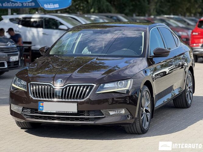 Skoda Superb 2017 doar la InterAuto