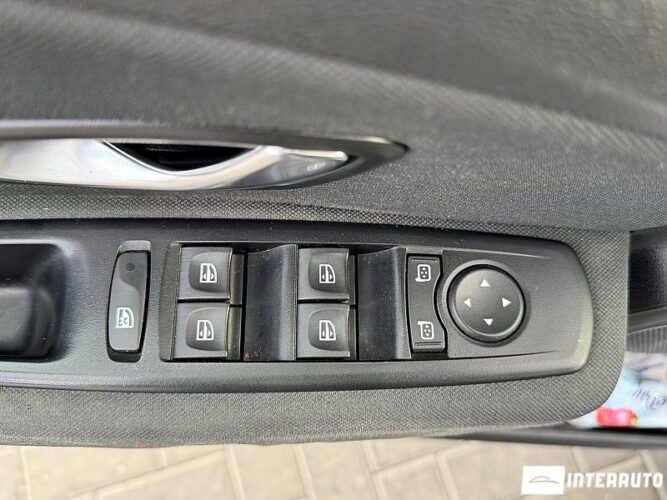 Renault Megane 42 renault Megane 2012