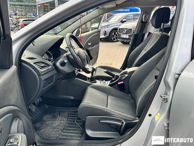 Renault Megane 32 renault Megane 2012