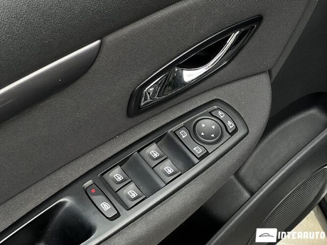 renault Grand Scenic 2015