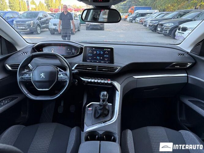 Peugeot 3008 33 peugeot 3008 2020