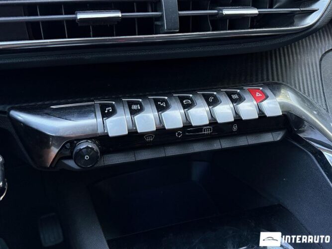 Peugeot 3008 37 peugeot 3008 2020