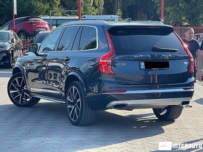 volvo XC 90 2020