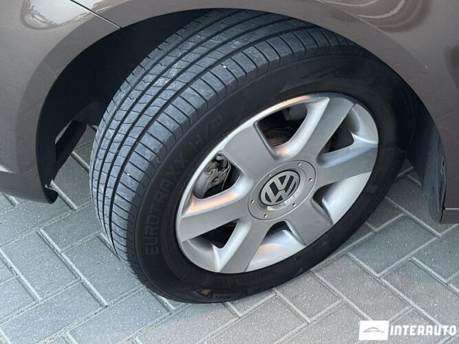 volkswagen Touran 2012