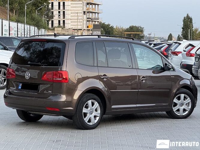 volkswagen Touran 2012