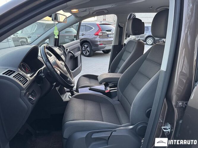 volkswagen Touran 2012