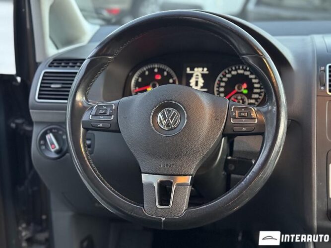 volkswagen Touran 2012