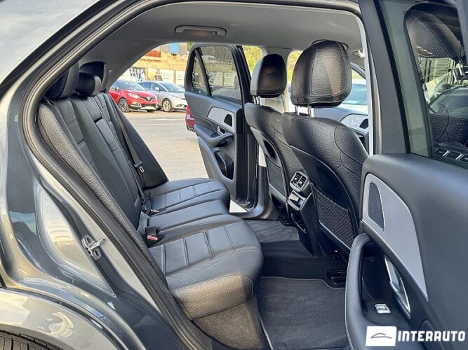 Mercedes GLE 350de 56 mercedes GLE 350de 2022