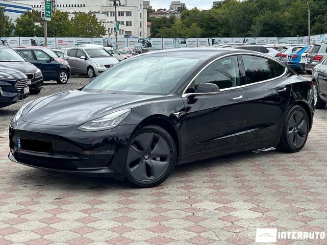 Tesla Model 3 2020 doar la InterAuto