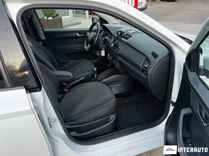 Skoda Fabia 34 skoda Fabia 2016