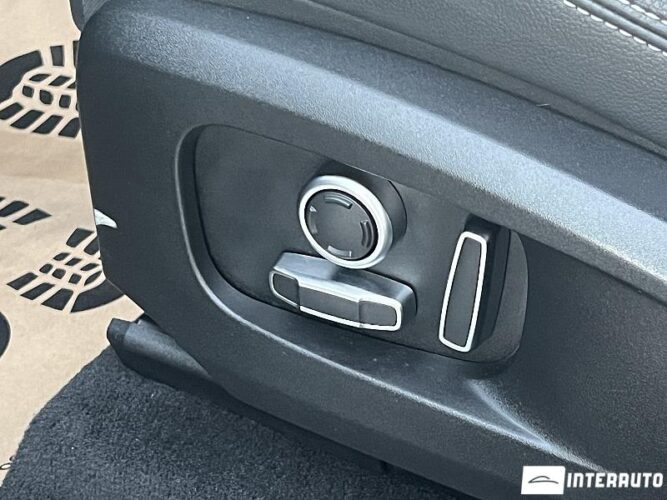 Jaguar F-Pace 54 jaguar F-Pace 2021