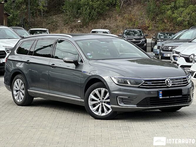 Volkswagen Passat GTE 2016 doar la InterAuto