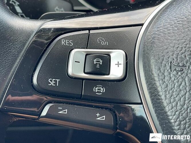 Volkswagen Passat 38 volkswagen Passat 2019