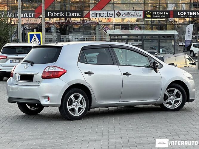 toyota Auris 2012