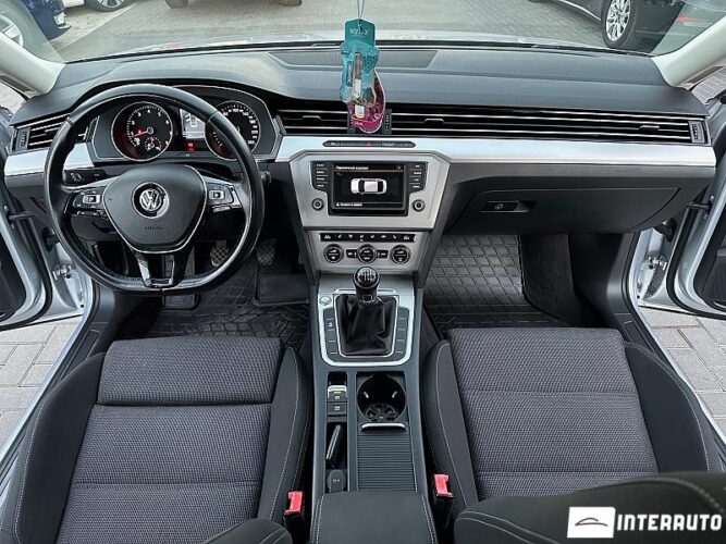 Volkswagen Passat 37 volkswagen Passat 2015