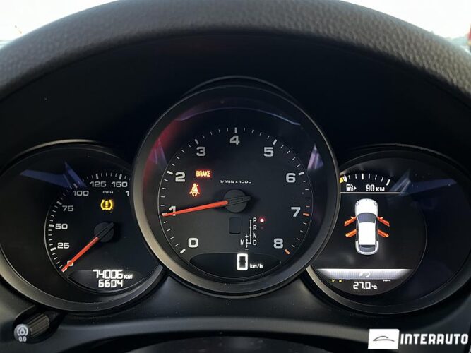 Porsche Macan 41 porsche Macan 2020