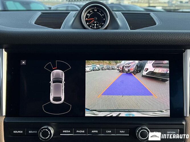 Porsche Macan 42 porsche Macan 2020