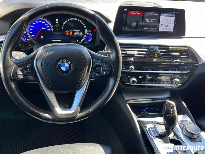 BMW 520 37 bmw 520 2018