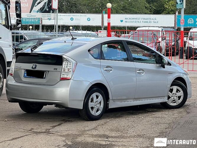 toyota Prius 2011