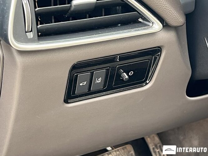 Jaguar F-Pace 46 jaguar F-Pace 2016