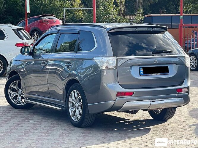 mitsubishi Outlander 2014