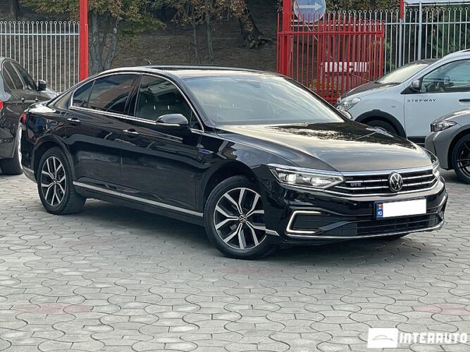 Volkswagen Passat GTE 2022 doar la InterAuto