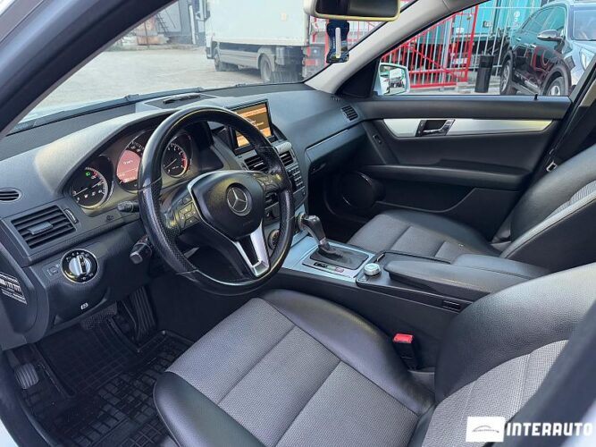 Mercedes C 200 36 mercedes C 200 2010