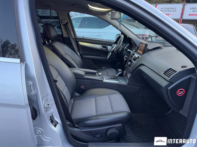 Mercedes C 200 46 mercedes C 200 2010