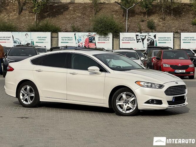 Ford Fusion 2015 doar la InterAuto