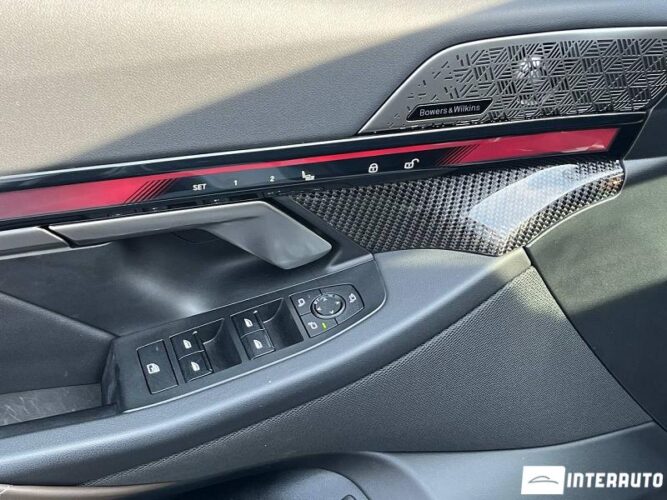 BMW 520 32 bmw 520 2024