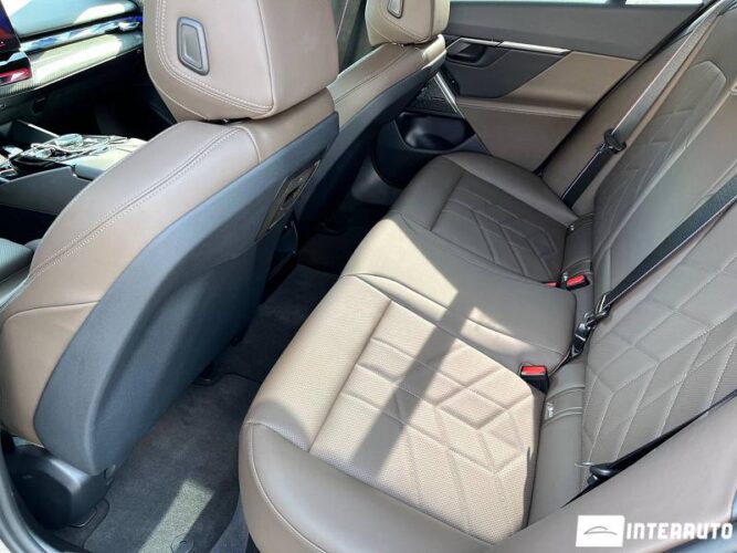 BMW 520 42 bmw 520 2024