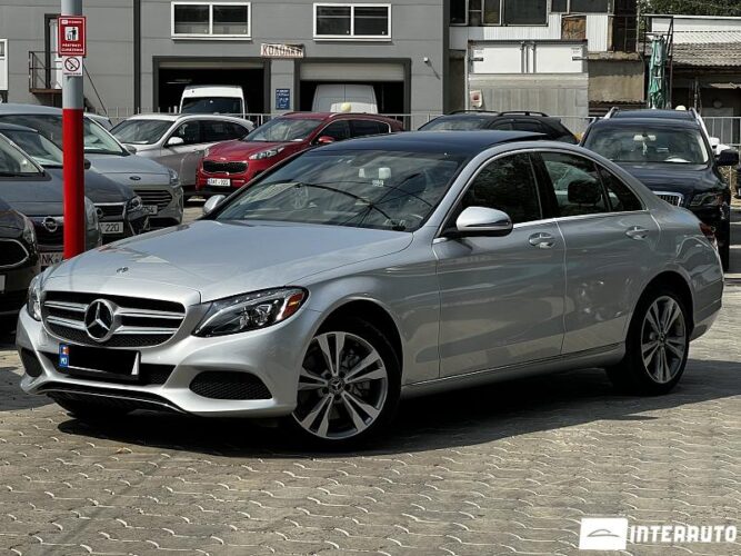 Mercedes C 300 2018 doar la InterAuto