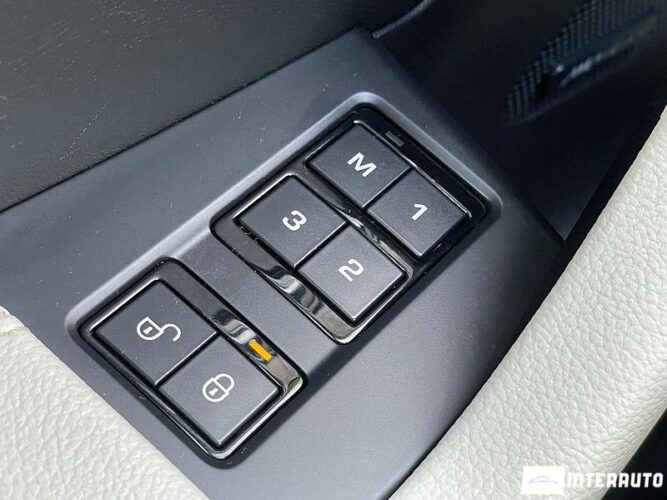 Jaguar F-Pace 56 jaguar F-Pace 2017