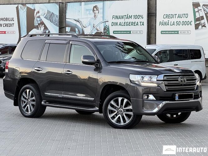 Toyota Land Cruiser 2017 doar la InterAuto