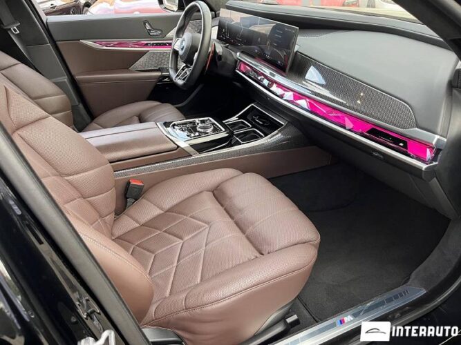 BMW M760e 35 bmw M760e 2024