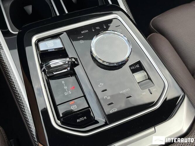 BMW M760e 41 bmw M760e 2024