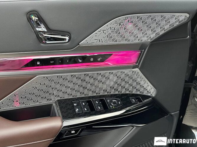 BMW M760e 33 bmw M760e 2024