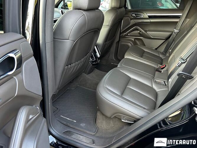 porsche Cayenne 2015