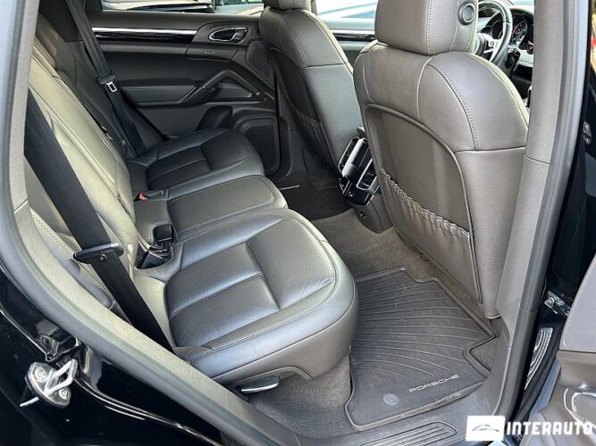 porsche Cayenne 2015